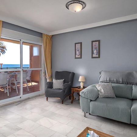 Fantastic Beachfront Apartment Εστεπόνα Εξωτερικό φωτογραφία