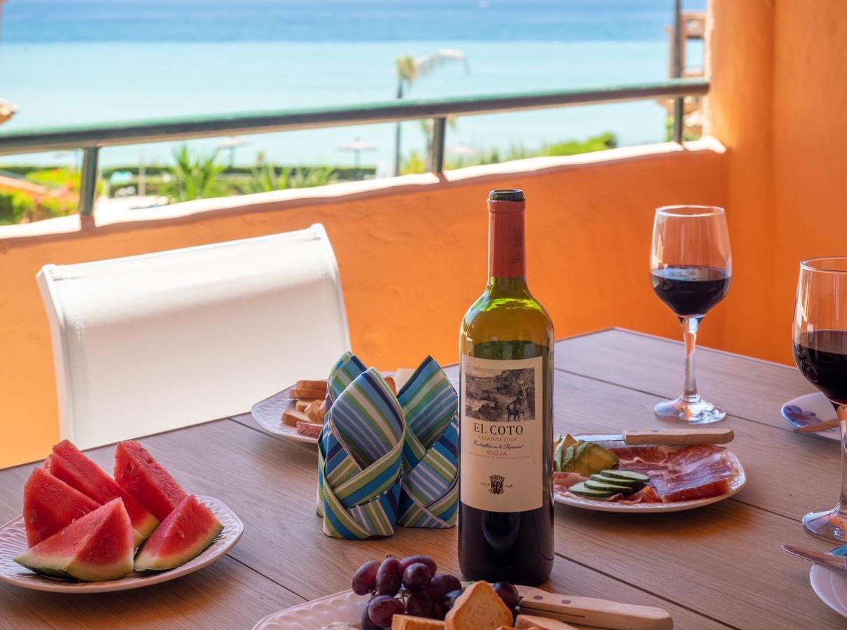 Fantastic Beachfront Apartment Εστεπόνα Εξωτερικό φωτογραφία