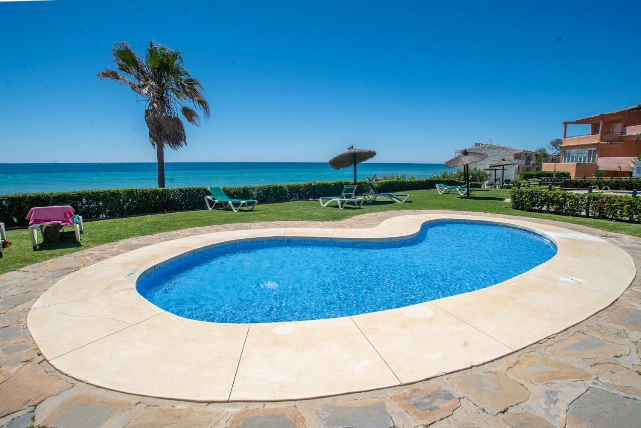 Fantastic Beachfront Apartment Εστεπόνα Εξωτερικό φωτογραφία