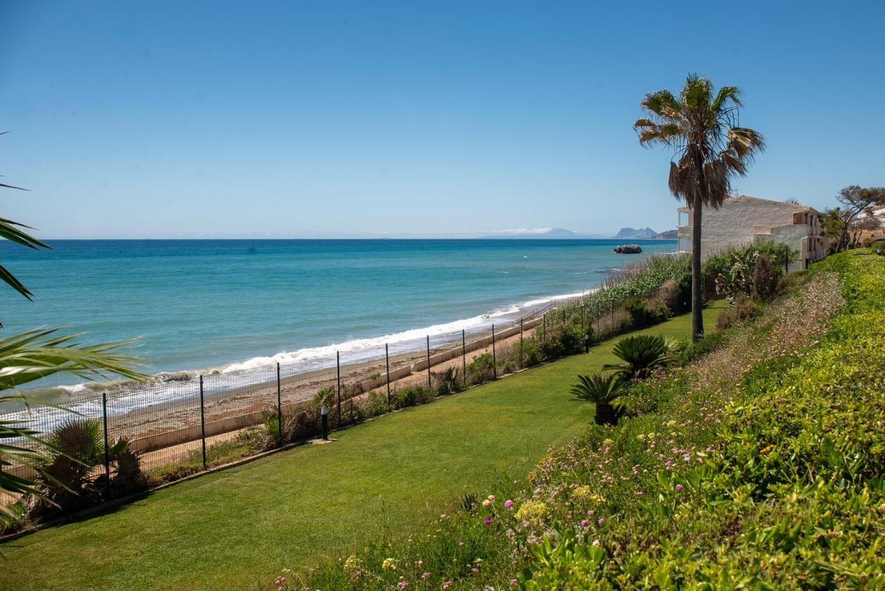 Fantastic Beachfront Apartment Εστεπόνα Εξωτερικό φωτογραφία